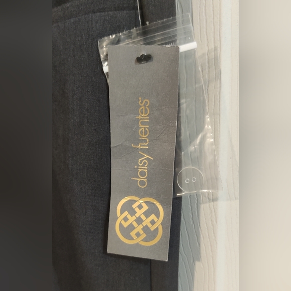 NWT Daisy Fuentes Slimming Pant Size 8 - Picture 6 of 7